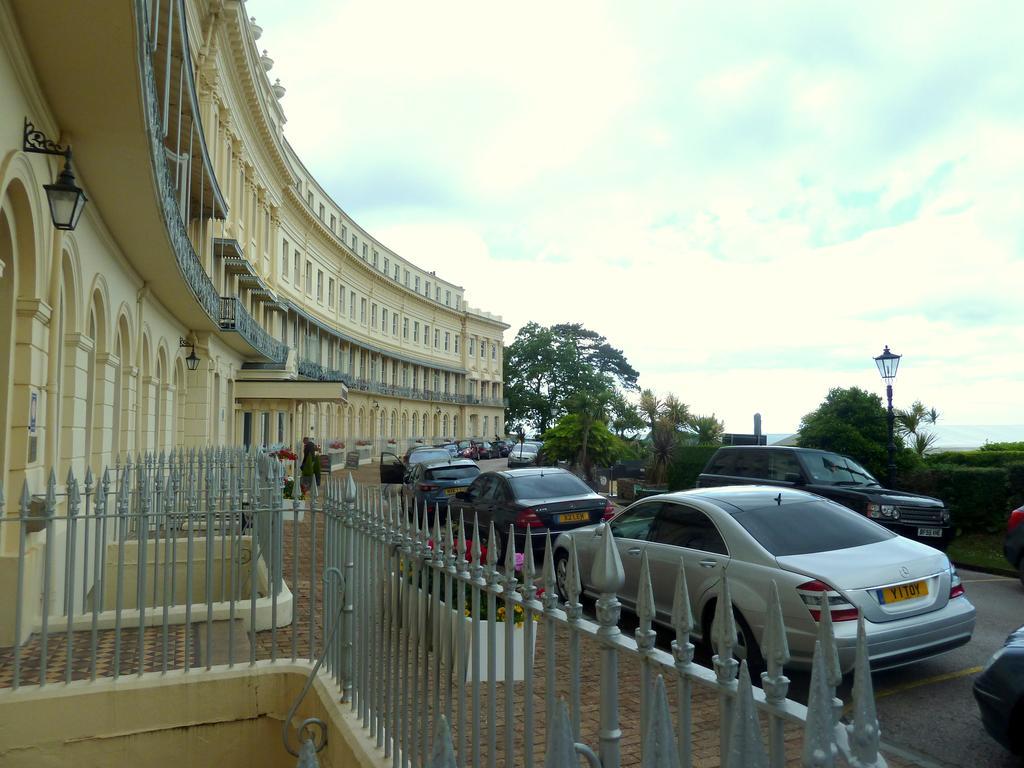 Tramontane Apartment At Hesketh Crescent Torquay Zimmer foto